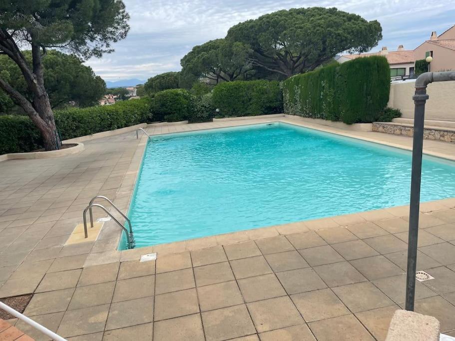 Rez De Jardin Piscine Dans Appartamento *