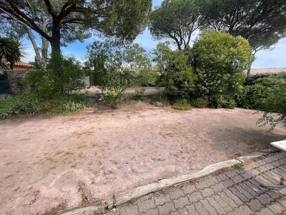 Appartamento Rez De Jardin Piscine Dans Fréjus